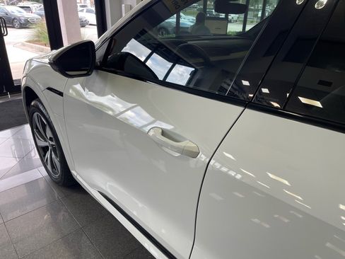 Used 2024 Audi Q8 e-tron Premium AWD/4WD image 13