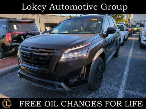 Certified 2022 Nissan Pathfinder SV w/ SV Premium Package image 1