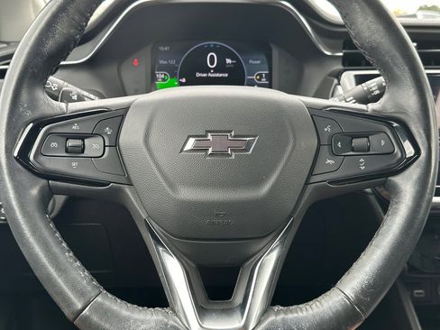 Used 2022 Chevrolet Bolt EUV LT w/ Convenience Package image 35