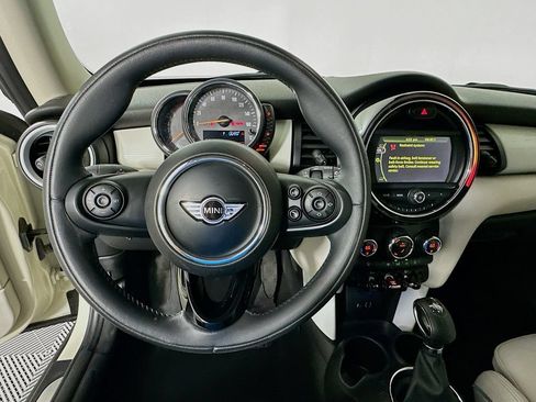 Used 2016 MINI Cooper 2-Door Hardtop FWD image 11