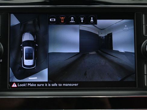 Used 2018 Bentley Bentayga image 41