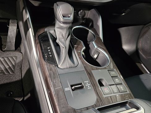 New 2026 Toyota Highlander Limited AWD/4WD image 19