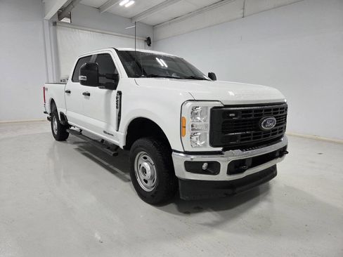 Used 2023 Ford F250 XL w/ FX4 Off-Road Package AWD/4WD image 1