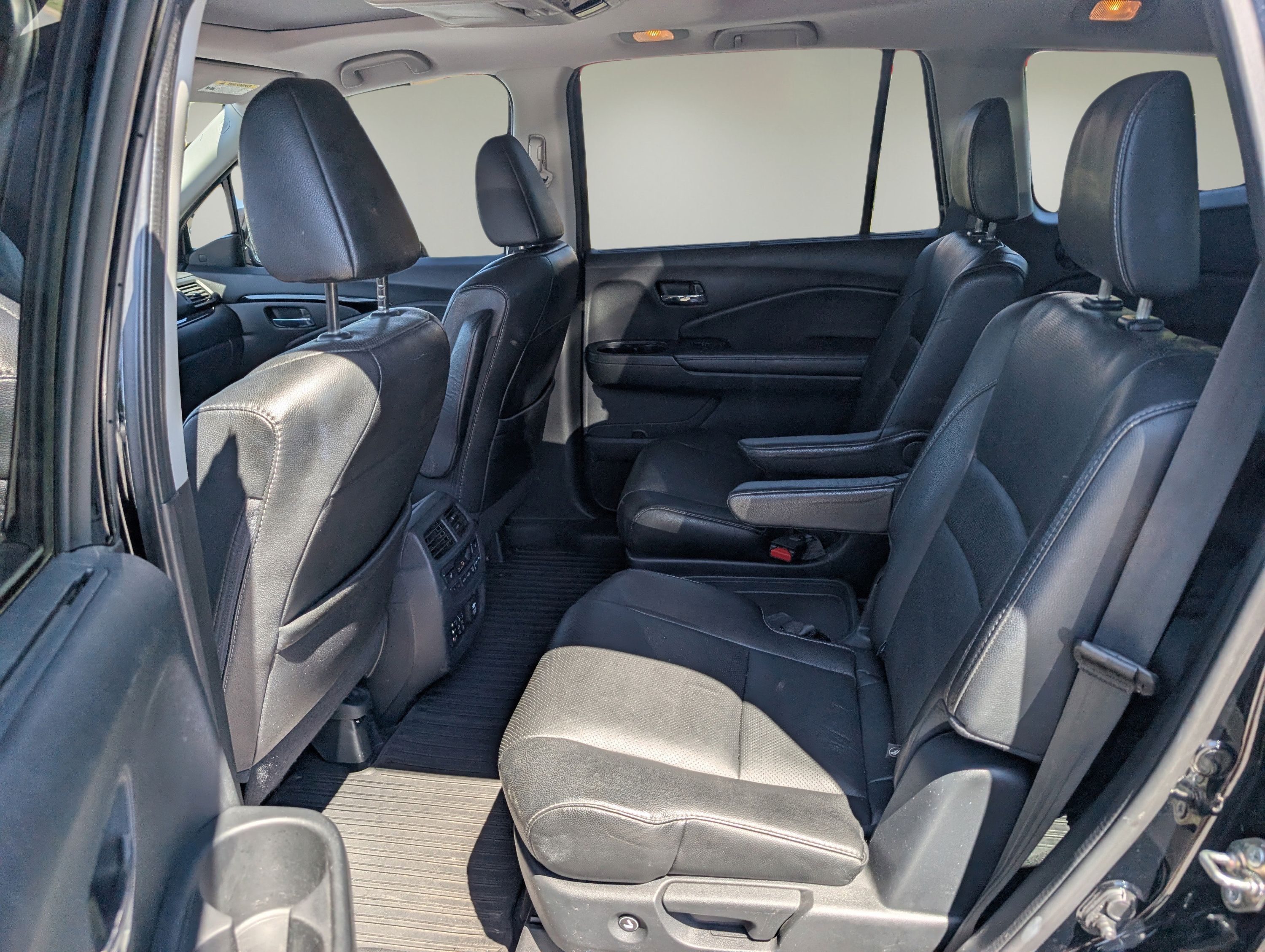Used 2017 Honda Pilot Elite image 11