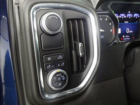 Used 2019 GMC Sierra 1500 Denali w/ Driver Alert Package II image 14