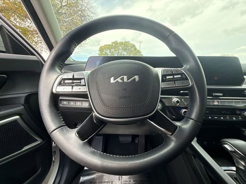 Certified 2024 Kia Telluride S w/ S Sunroof Package image 15