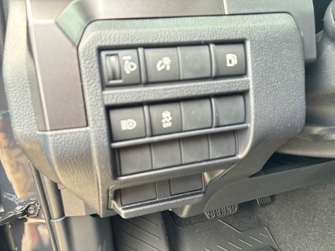 New 2026 Toyota 4Runner SR5 AWD/4WD image 37