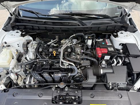 Used 2023 Nissan Altima 2.5 SV FWD image 32