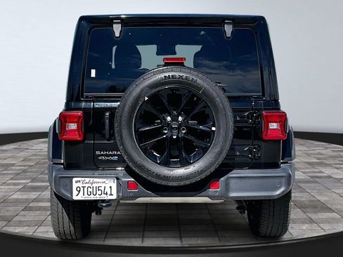 Certified 2025 Jeep Wrangler Unlimited Sahara w/ Safety Group image 23