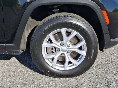 Used 2022 Jeep Grand Cherokee L Limited AWD/4WD image 8