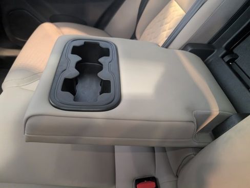 Used 2026 Volvo XC60 B5 Plus w/ Climate Package image 25