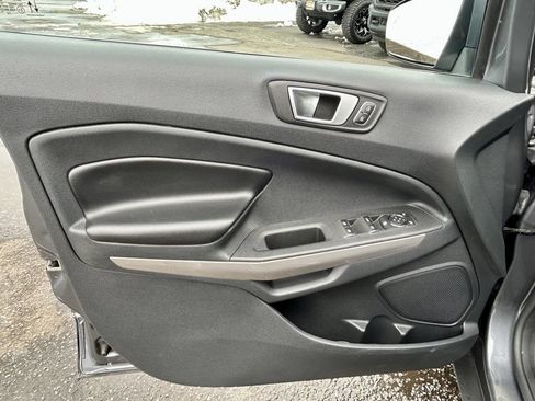 Used 2020 Ford EcoSport Titanium image 10