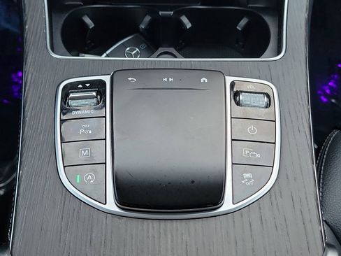 Used 2021 Mercedes-Benz GLC 300 w/ Premium Package image 37