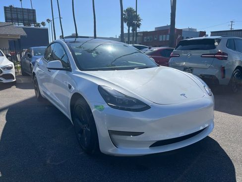 Used 2023 Tesla Model 3 Standard Range RWD image 3