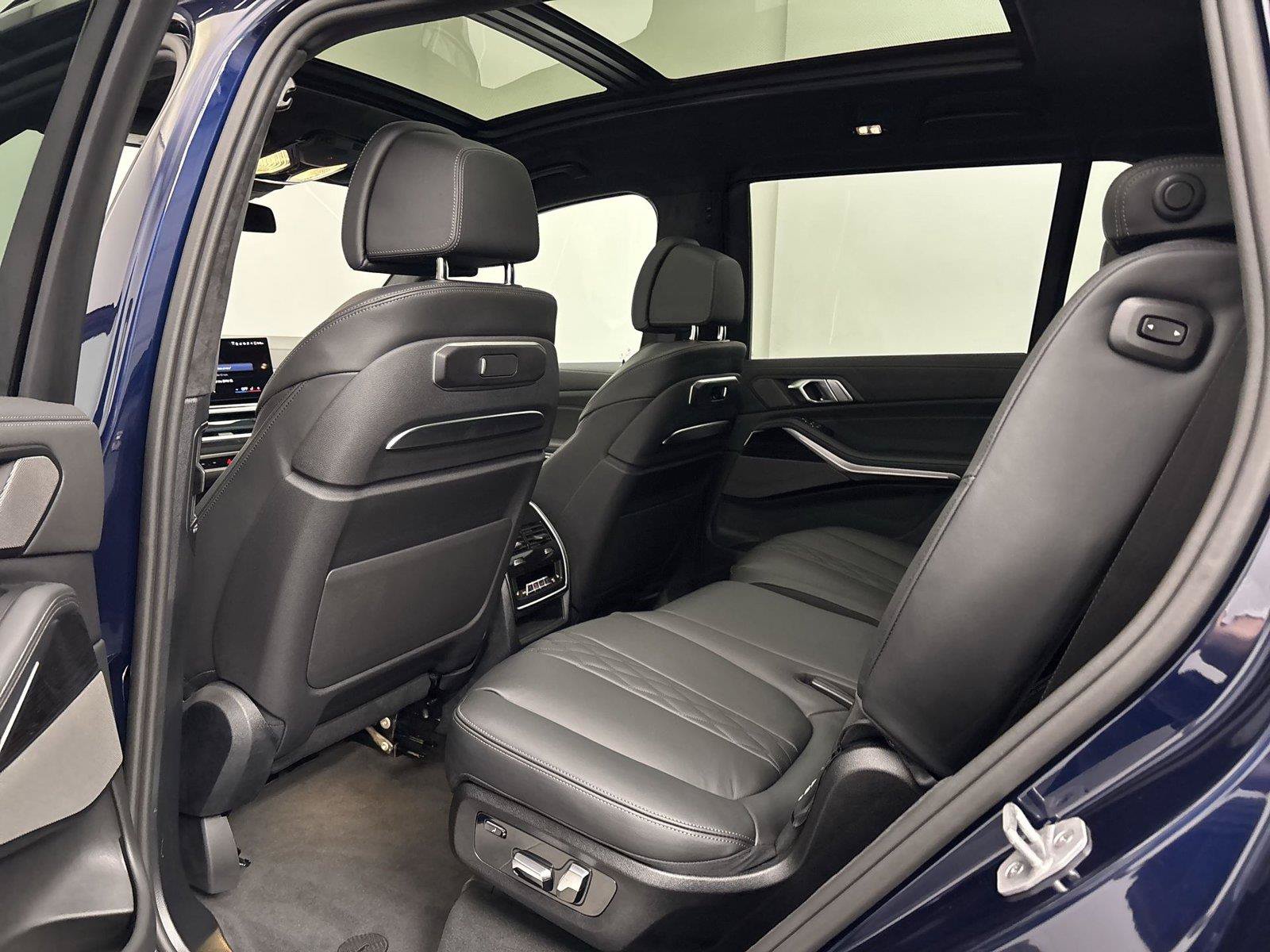 New 2027 BMW X7 xDrive40i w/ Executive Package AWD/4WD image 29