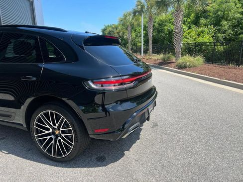 Certified 2025 Porsche Macan image 31