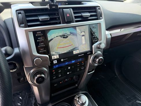 Used 2023 Toyota 4Runner Limited AWD/4WD image 18