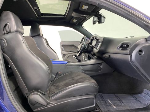 Used 2015 Dodge Challenger R/T Plus RWD image 24