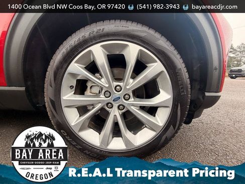 Used 2021 Ford Explorer Platinum w/ Equipment Group 601A AWD/4WD image 29