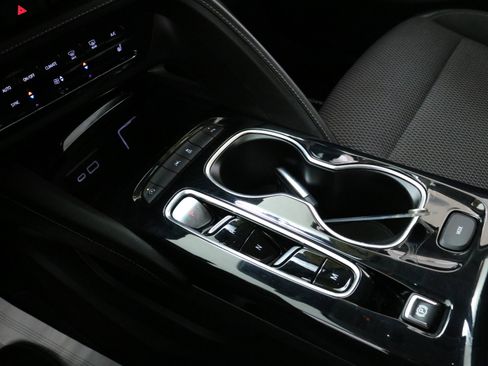 Used 2023 Buick Envision Preferred image 20