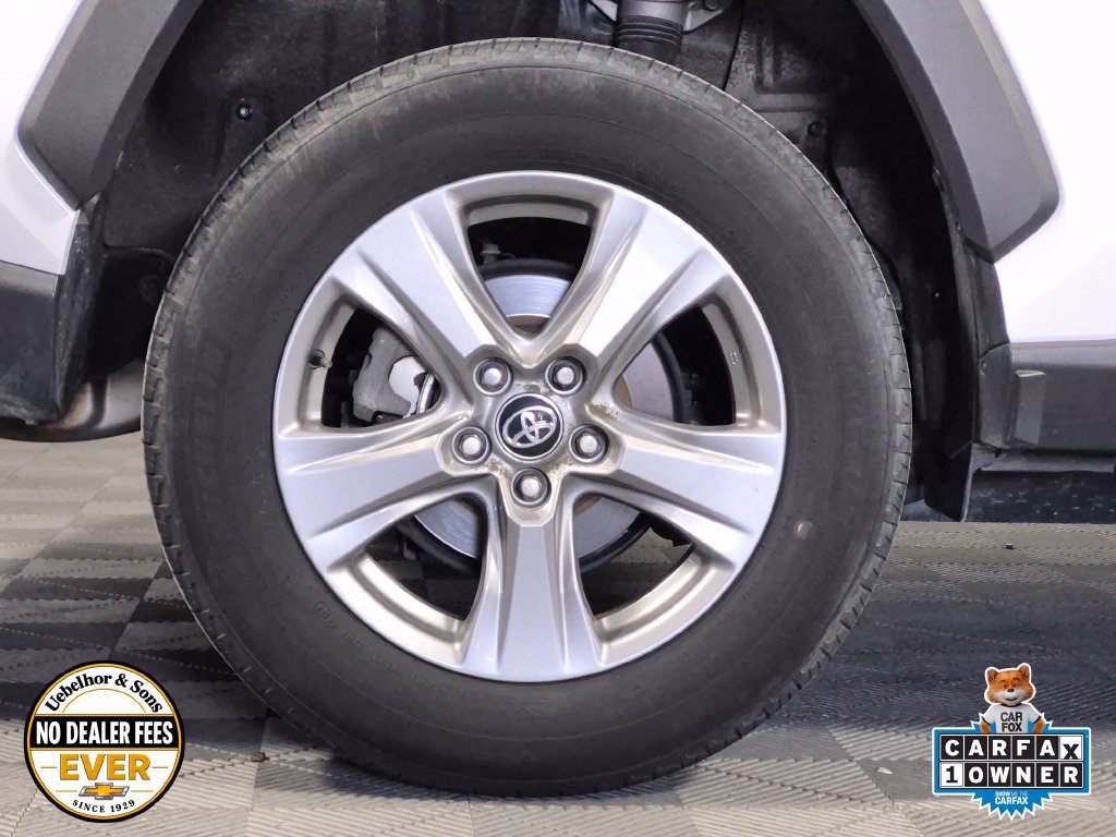 Used 2024 Toyota RAV4 XLE FWD image 27