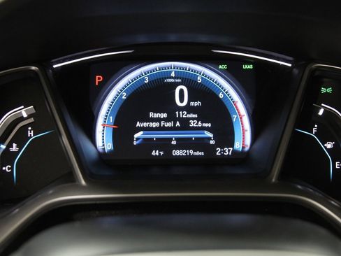 Used 2016 Honda Civic Touring image 8