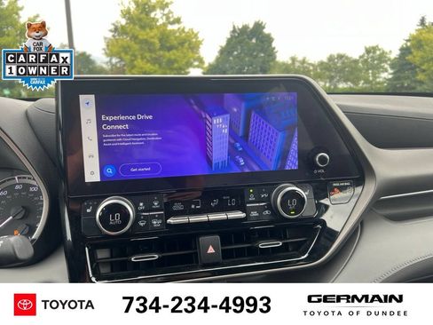 Used 2023 Toyota Highlander XLE AWD/4WD image 17