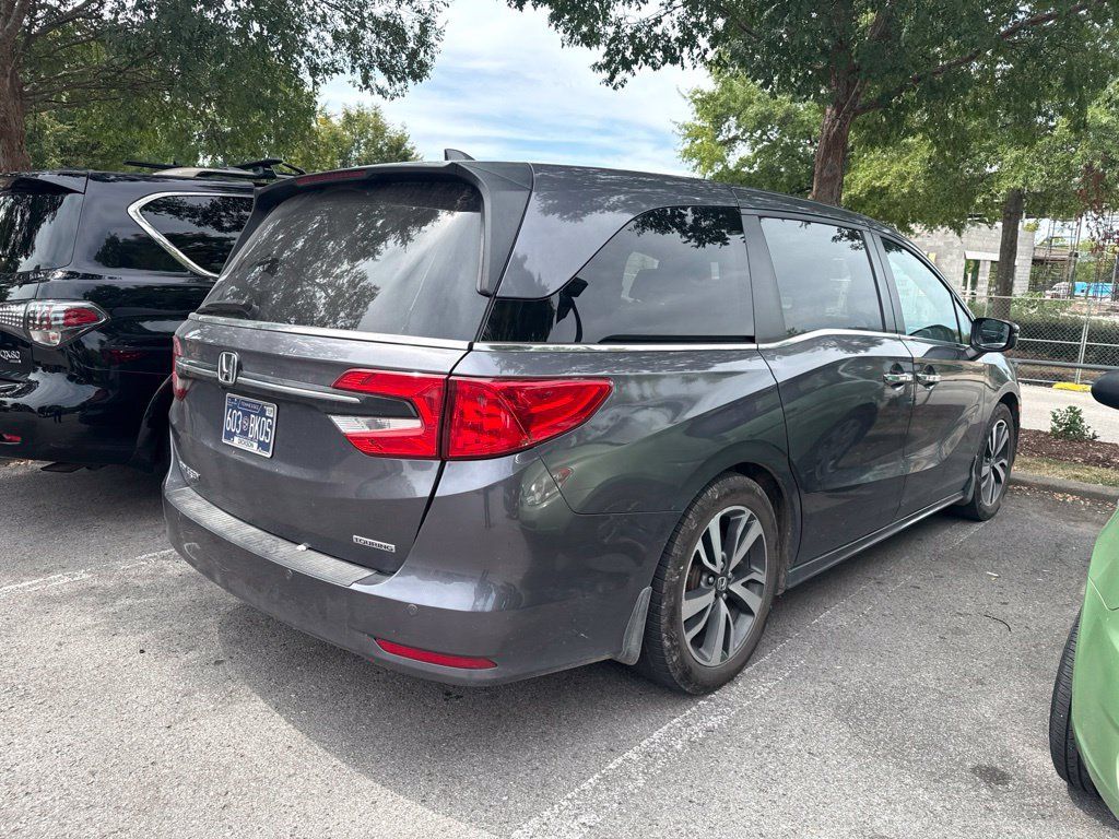 Used 2021 Honda Odyssey Touring image 3