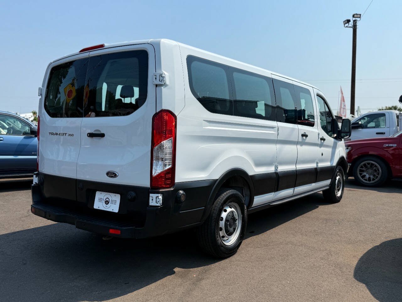 Used 2019 Ford Transit 350 XL RWD image 4