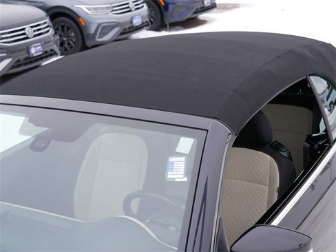 Used 2019 Volkswagen Beetle 2.0T SE image 11