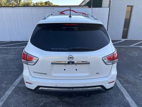 Used 2015 Nissan Pathfinder SL w/ SL Premium Package image 5