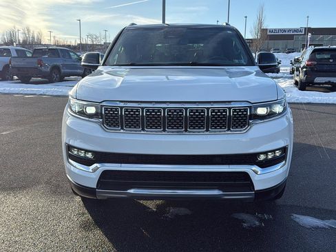 Used 2023 Jeep Grand Wagoneer Series II image 18