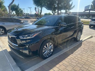 Used 2023 Toyota Highlander Platinum