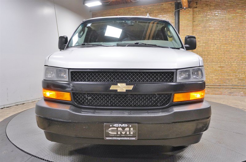 Used 2019 Chevrolet Express 3500 LS RWD image 4