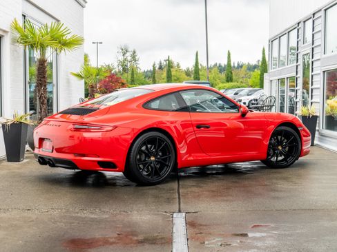Used 2018 Porsche 911 Carrera RWD image 8