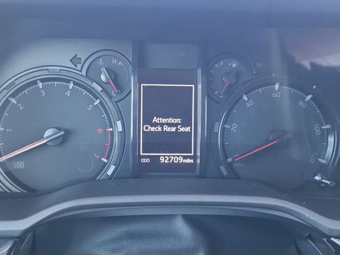 Used 2022 Toyota 4Runner SR5 AWD/4WD image 23