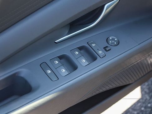 Certified 2023 Hyundai Elantra SE FWD image 26