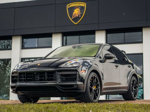 Used 2023 Porsche Cayenne Turbo GT image 1