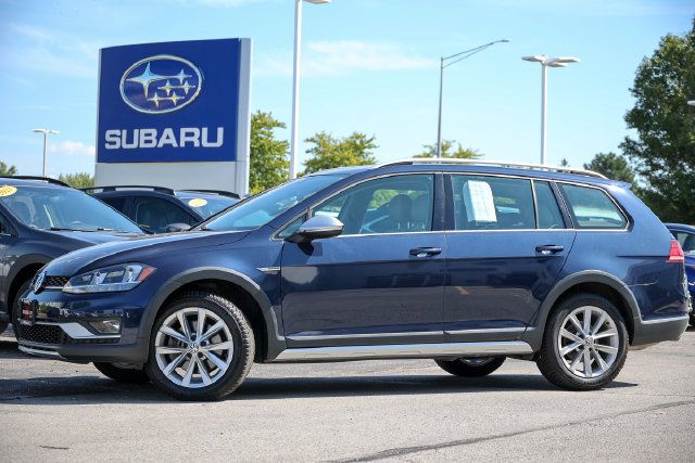 Used 2019 Volkswagen Golf Alltrack S AWD/4WD image 2