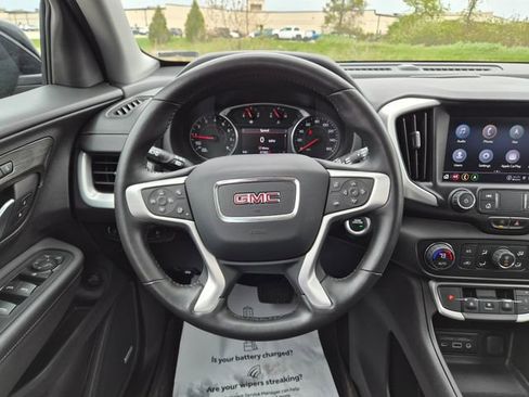 Used 2022 GMC Terrain SLT w/ Infotainment Package II AWD/4WD image 19