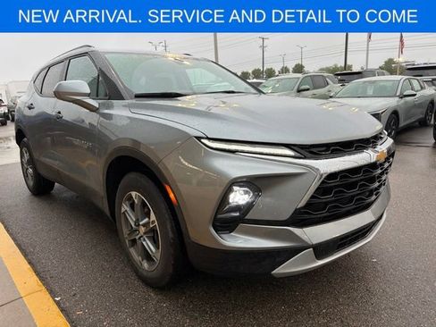 Certified 2024 Chevrolet Blazer LT w/ Convenience Package FWD image 1