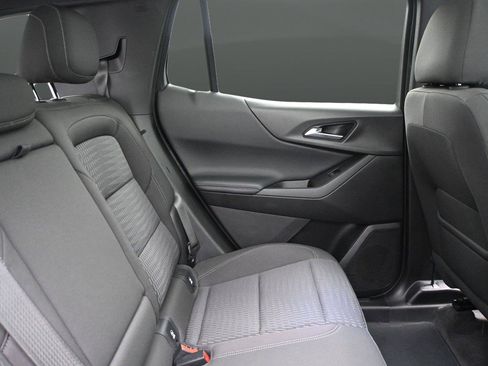 Used 2025 Chevrolet Equinox LT w/ Safety and Technology Package AWD/4WD image 22