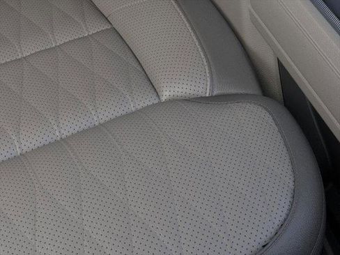 New 2026 Ford F350 Platinum w/ Platinum Plus Package image 16