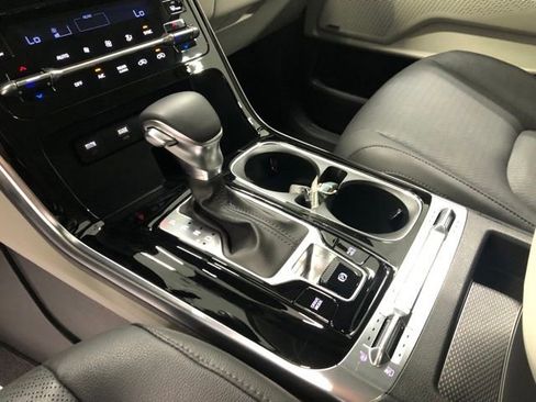 Used 2024 Kia Carnival SX Prestige FWD image 26