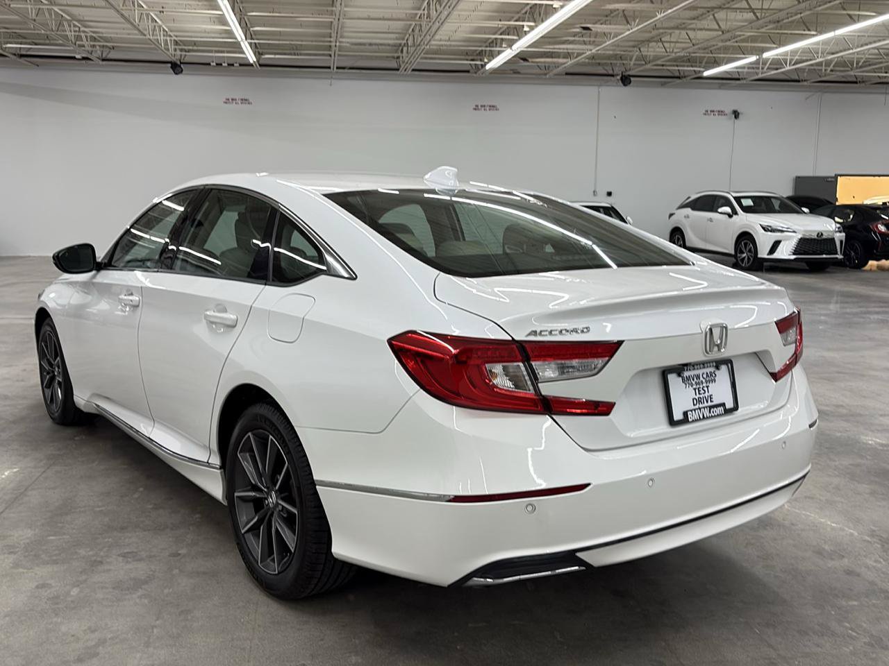 Used 2021 Honda Accord EX-L image 10