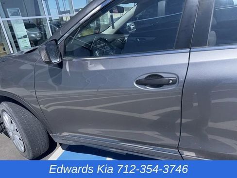 Used 2016 Nissan Rogue S image 10