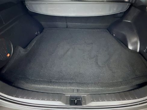 Used 2022 Toyota RAV4 XLE Premium FWD image 31