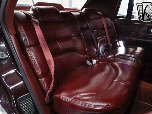 Used 1996 Buick Roadmaster Limited image 24