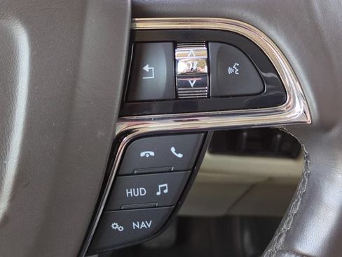 Used 2018 Lincoln Navigator Reserve w/ Technology Package AWD/4WD image 22