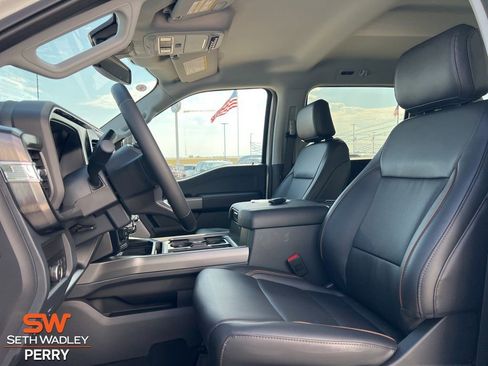 New 2026 Ford F350 Lariat w/ Black Appearance Package image 20